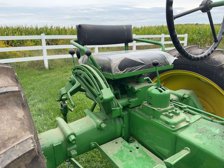 john-deere-420-image-15
