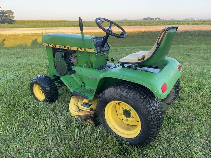 john-deere-110-image-2