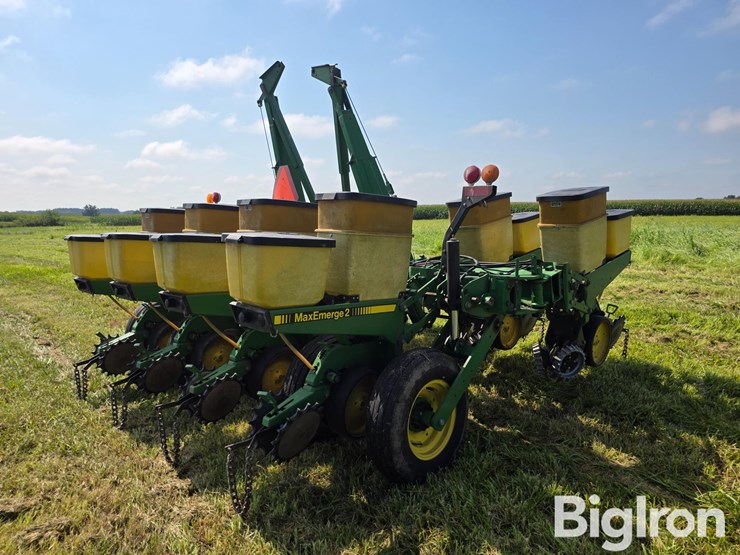 john-deere-7200-image-5