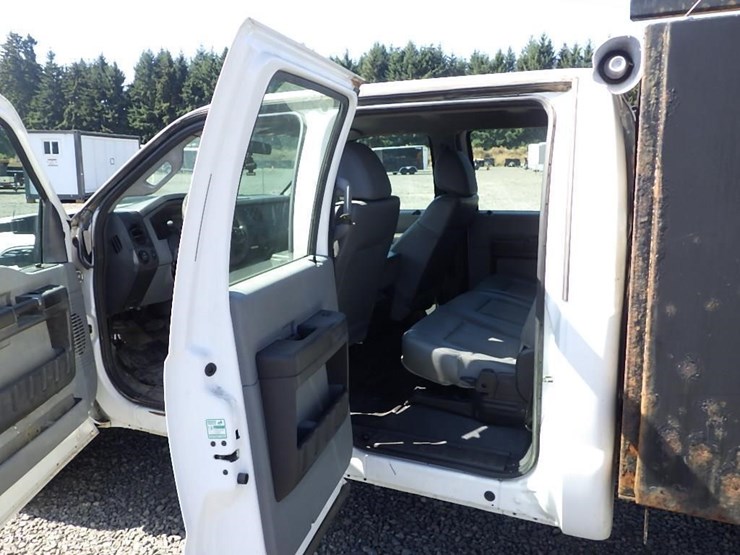 2015-ford-f550-image-30