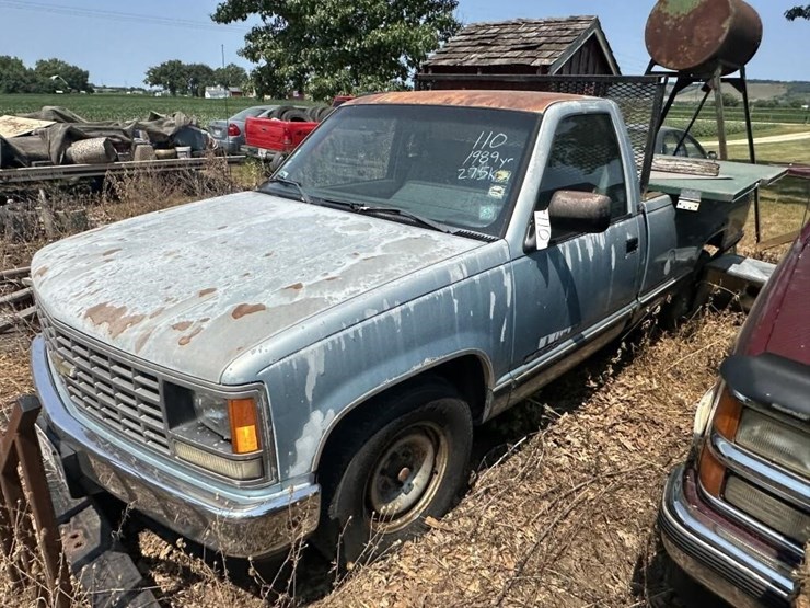 1989-chevrolet-cheyenne-2500-image-3