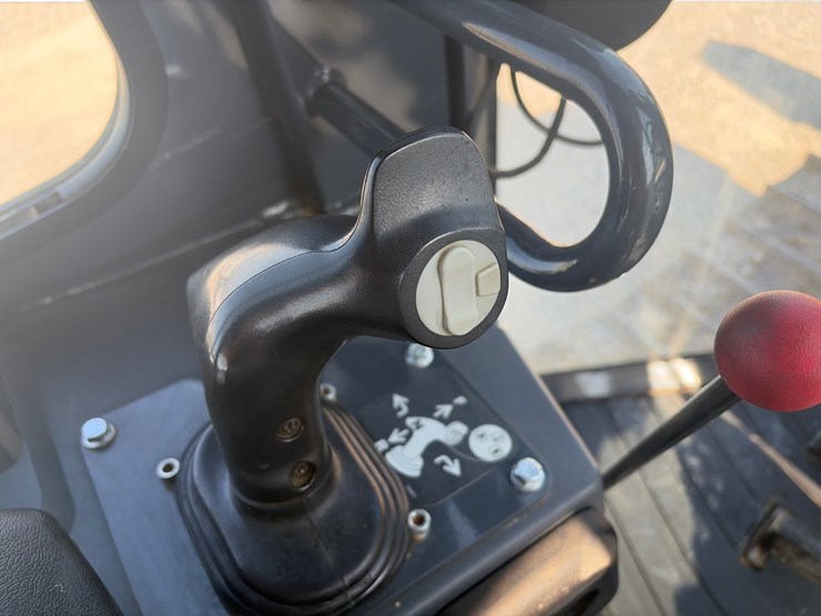 2021-deere-450k-image-21