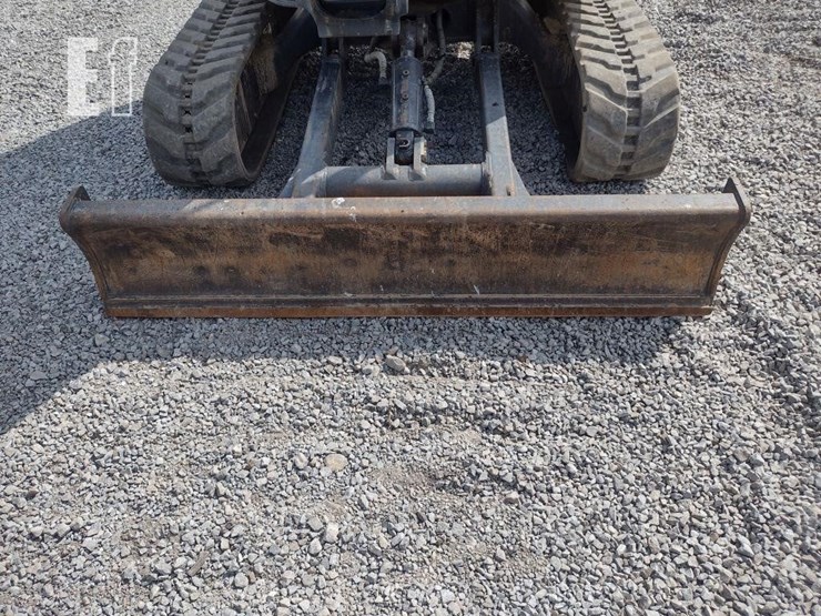 2021-deere-35g-image-18