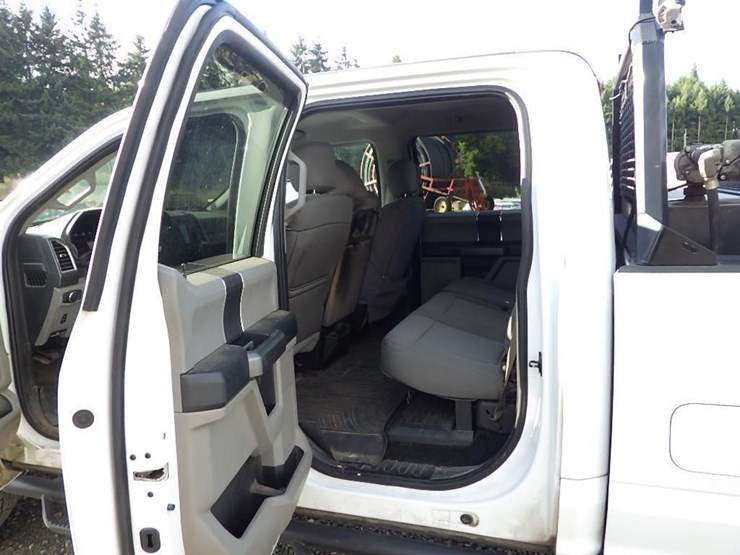 2018-ford-f350-image-26