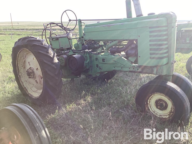 1951-john-deere-model-a-image-4