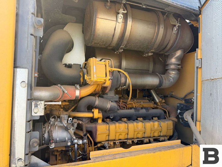 john-deere-624-image-25