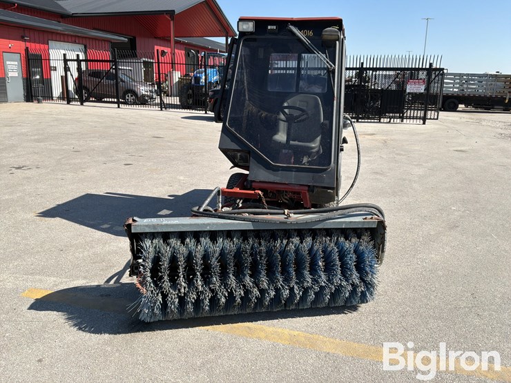 2001-massey-ferguson-730-image-2