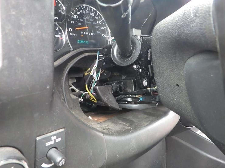 2016-utility-van-image-47