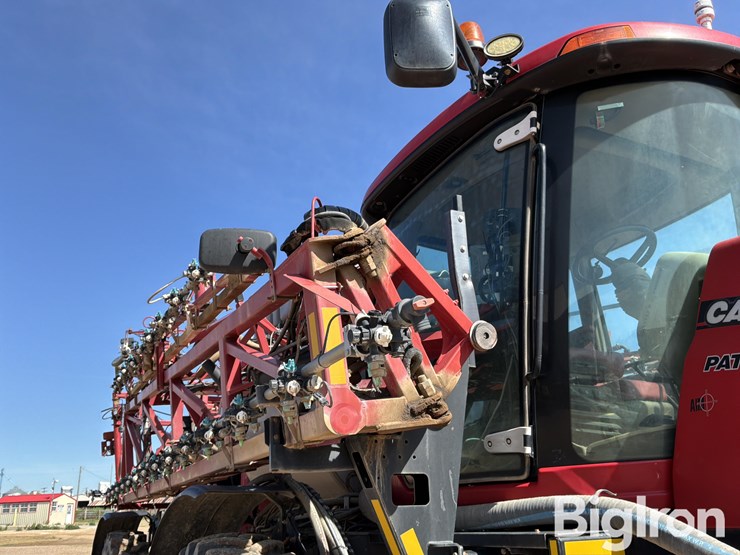 2016-case-ih-patriot-4440-image-13