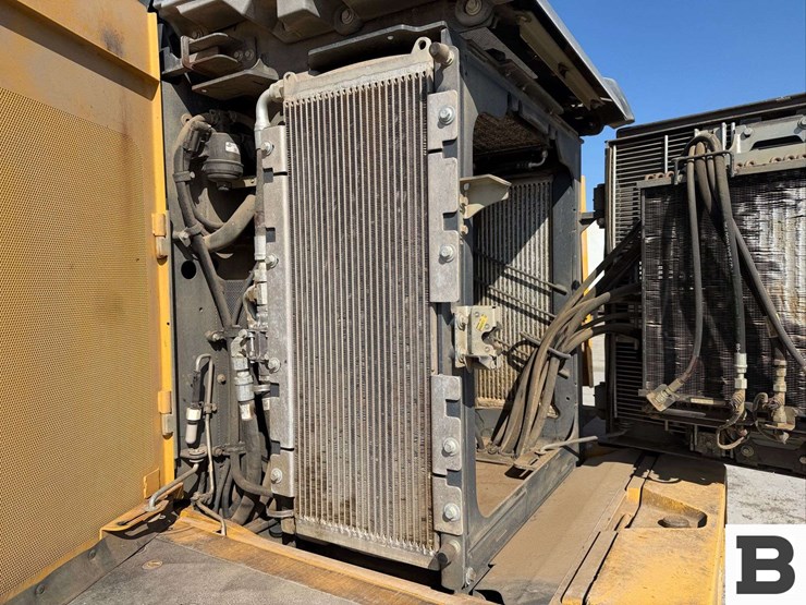 john-deere-624-image-21