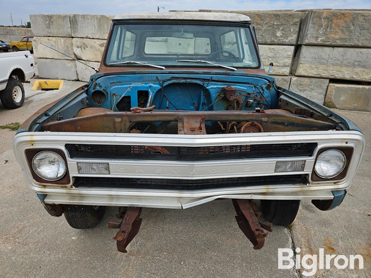 1970-chevrolet-k5-image-2