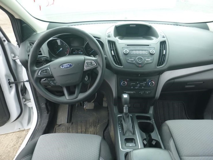 2017-ford-escape-image-9