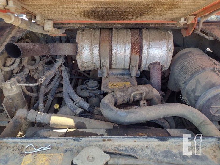 kubota-svl75-image-31