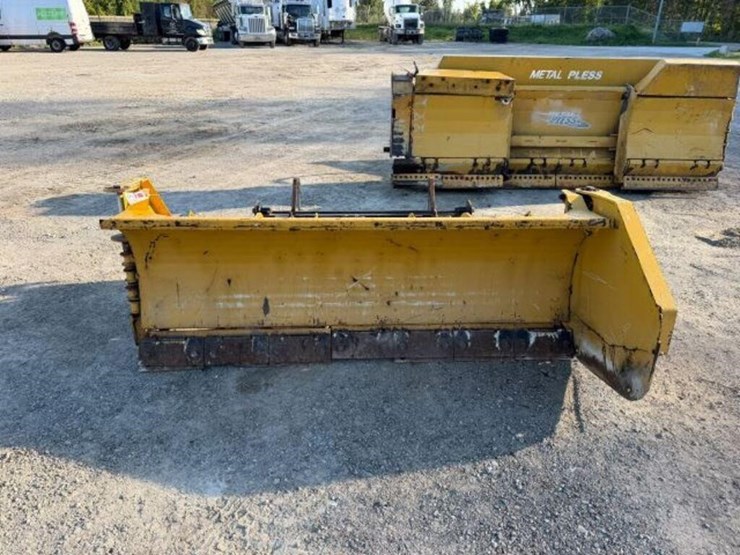deere-244j-image-1