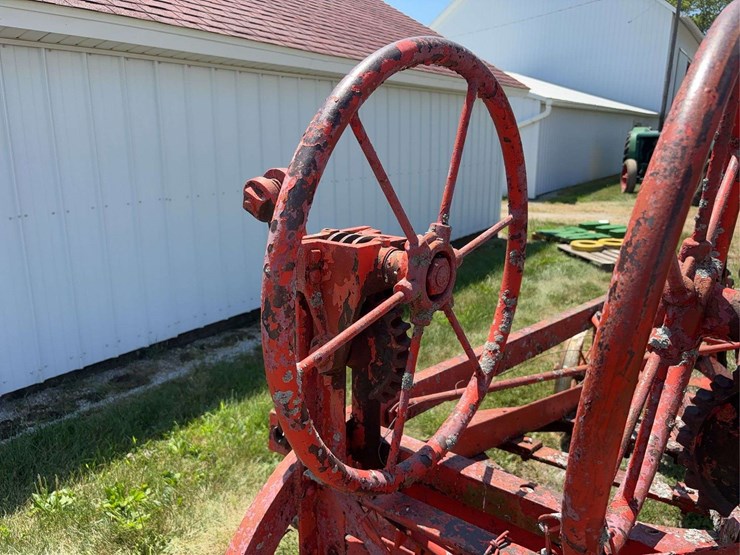 pull-type-road-grader-image-16