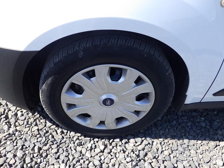 2019-utility-van-image-9