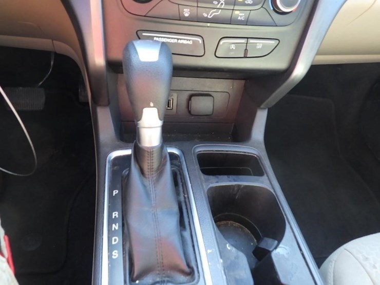 2017-ford-escape-image-25