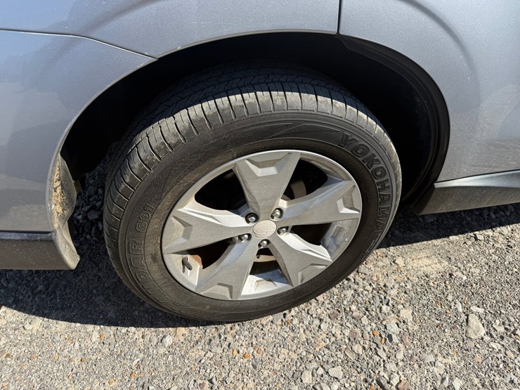 2015-subaru-forester-image-15