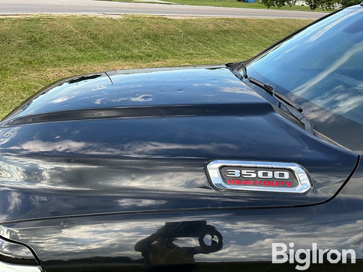 2019-ram-3500-hd-image-16