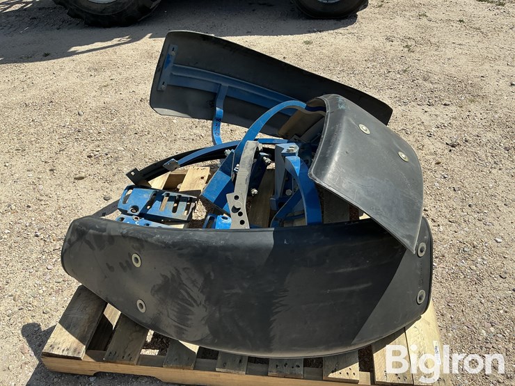 ford-8240-image-2