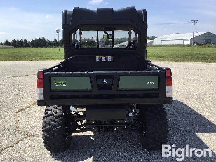 2025-john-deere-gator-image-6