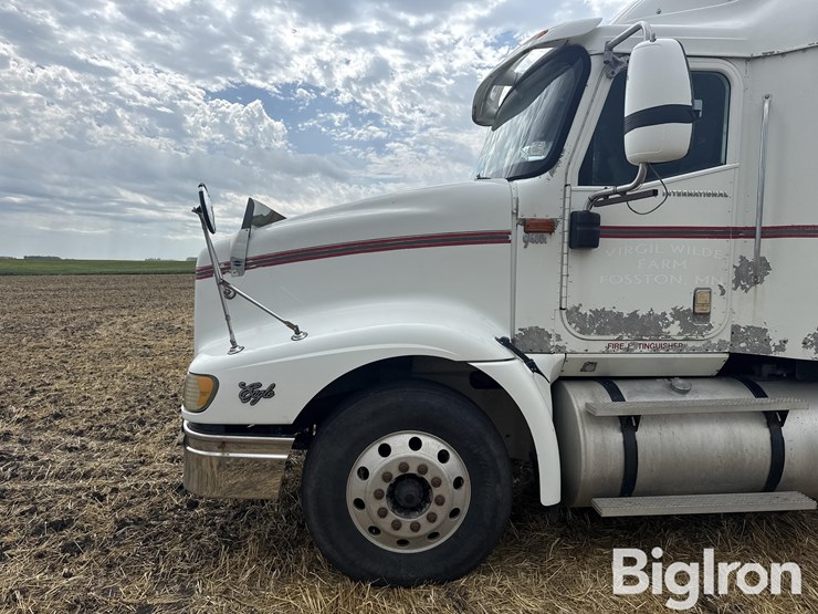 2004-international-9400-image-12