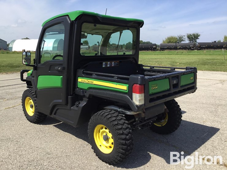 2019-john-deere-gator-image-7