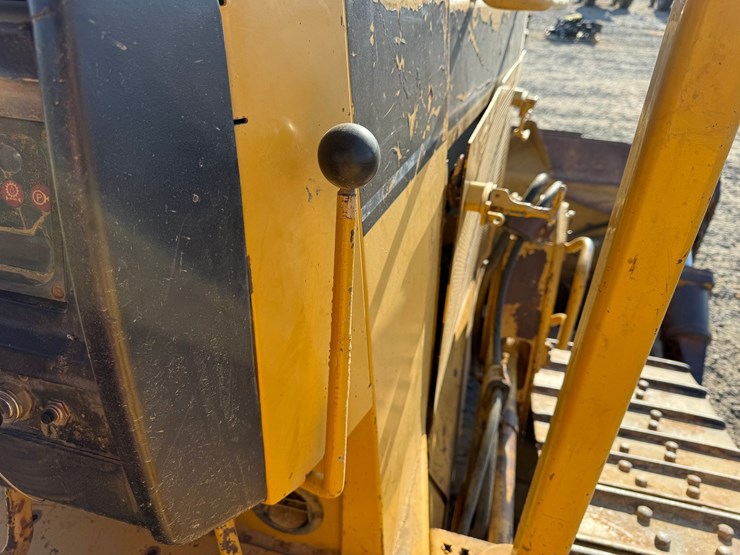 caterpillar-d6m-image-43
