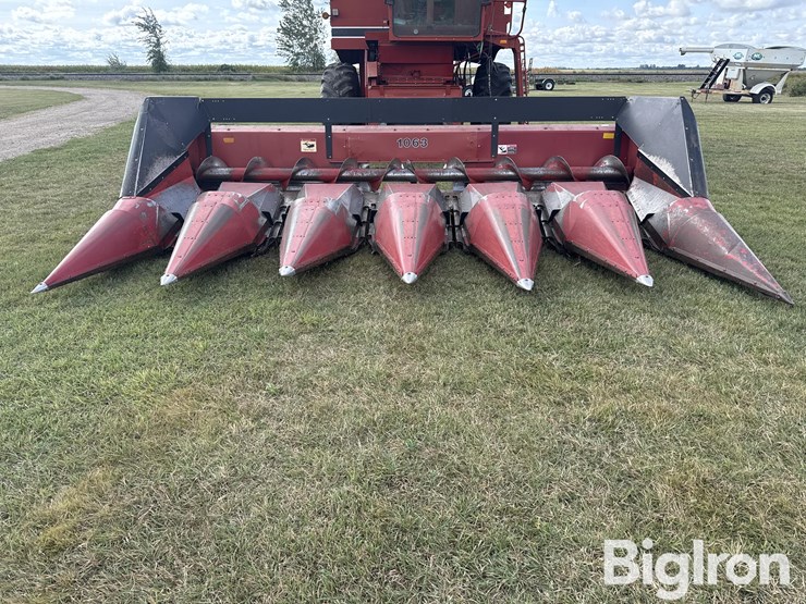 1987-case-ih-1063-image-2