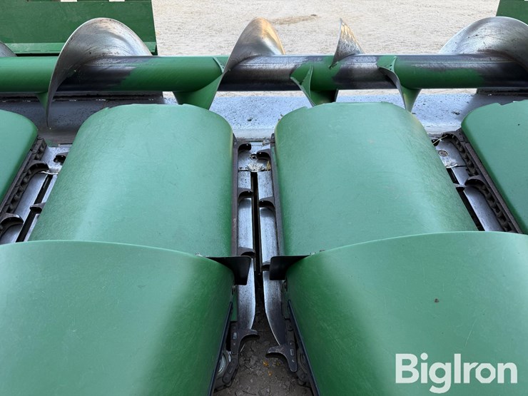 2008-john-deere-608c-stalkmaster-image-17