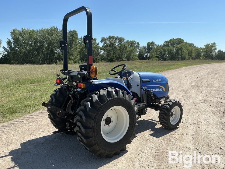 new-holland-boomer-30-image-5