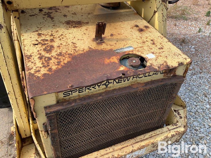 new-holland-l779-image-19