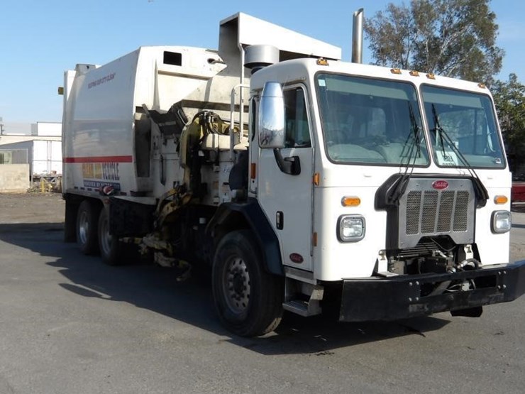 2019-peterbilt-520-image-2