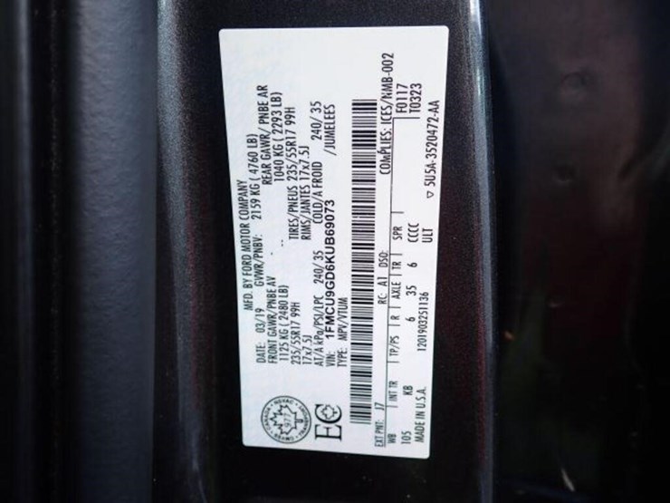 2019-ford-escape-image-9