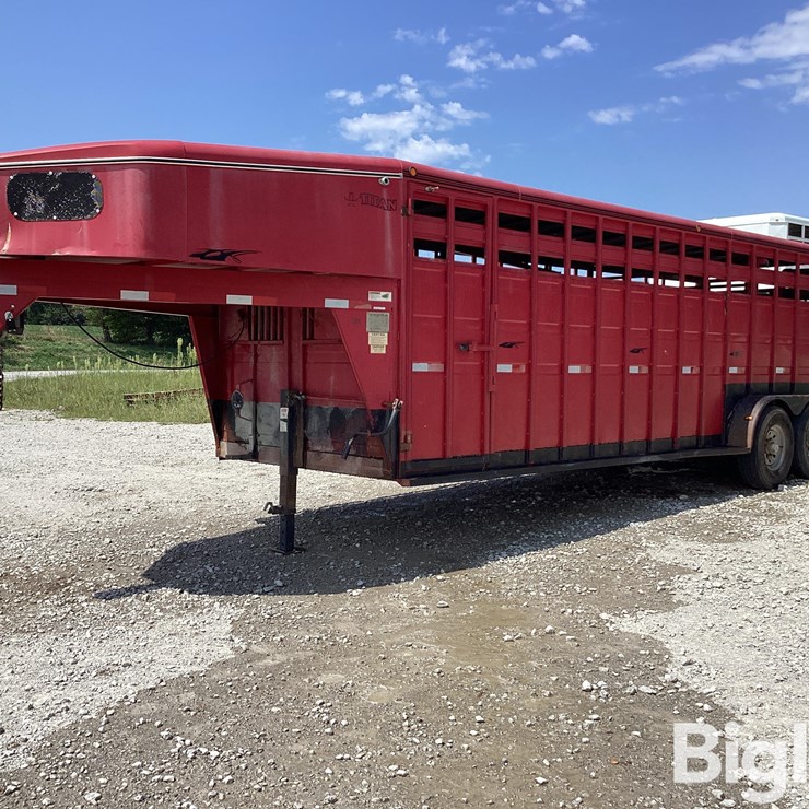 2005 TITAN TRAILER