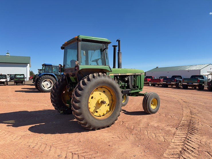 john-deere-4440-image-5