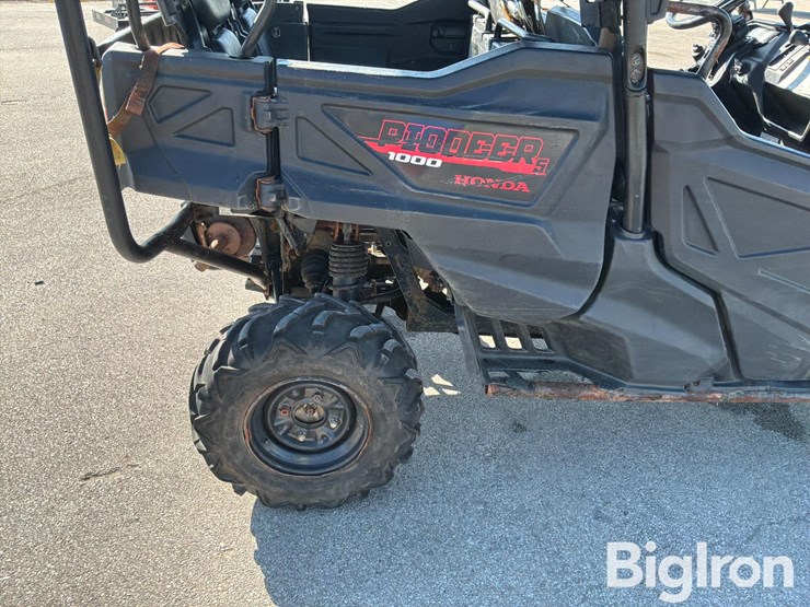 2019-pioneer-4x4-image-17