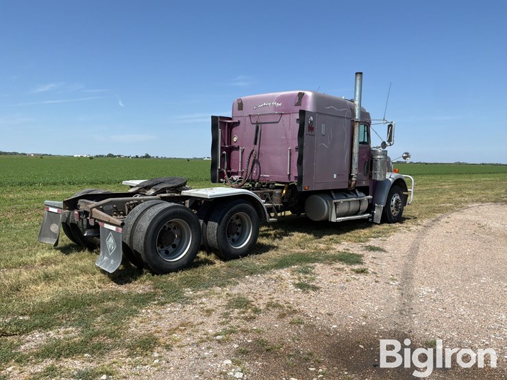 2003-freightliner-fld120-image-5