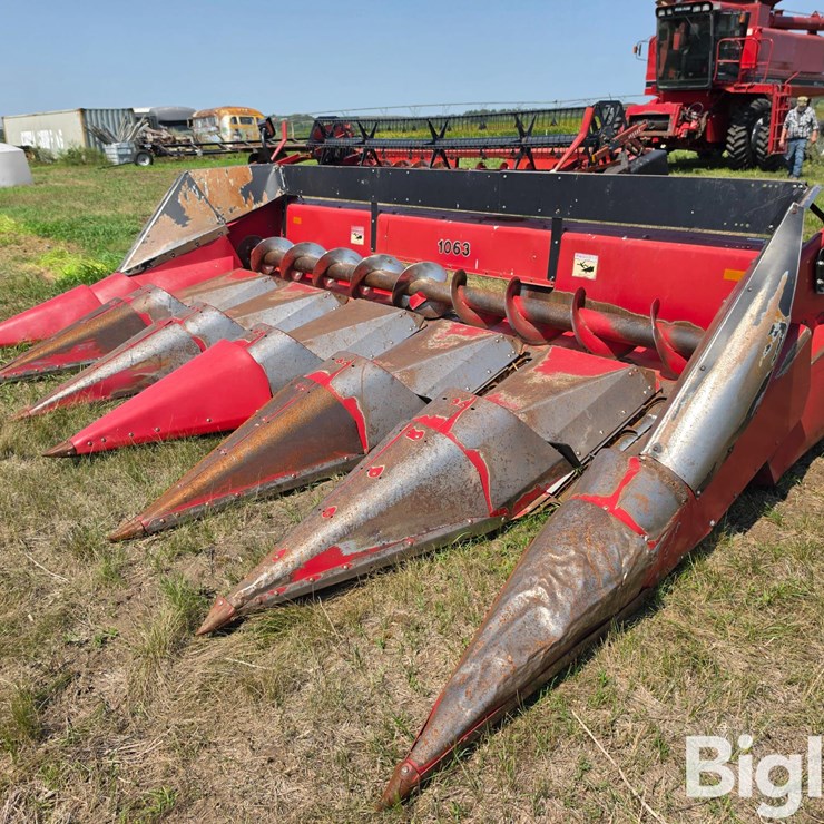 1997 CASE IH 1063