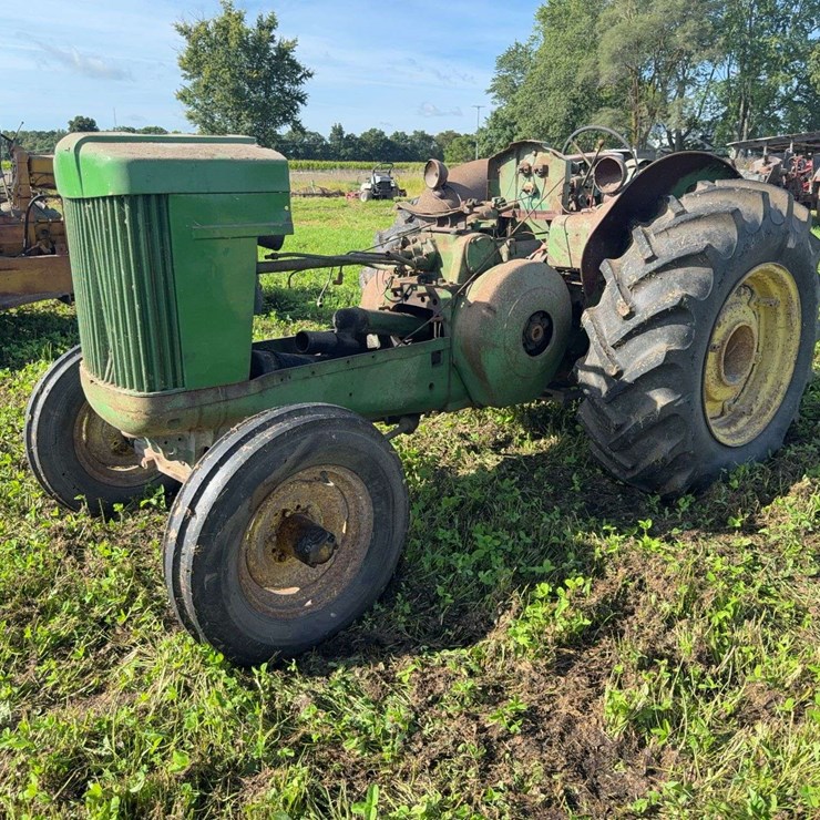 JOHN DEERE AR