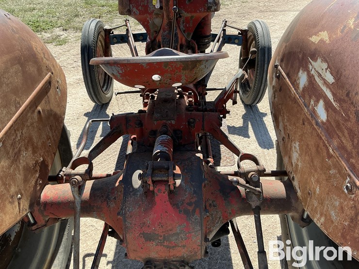 1944-ford-tractor-image-19