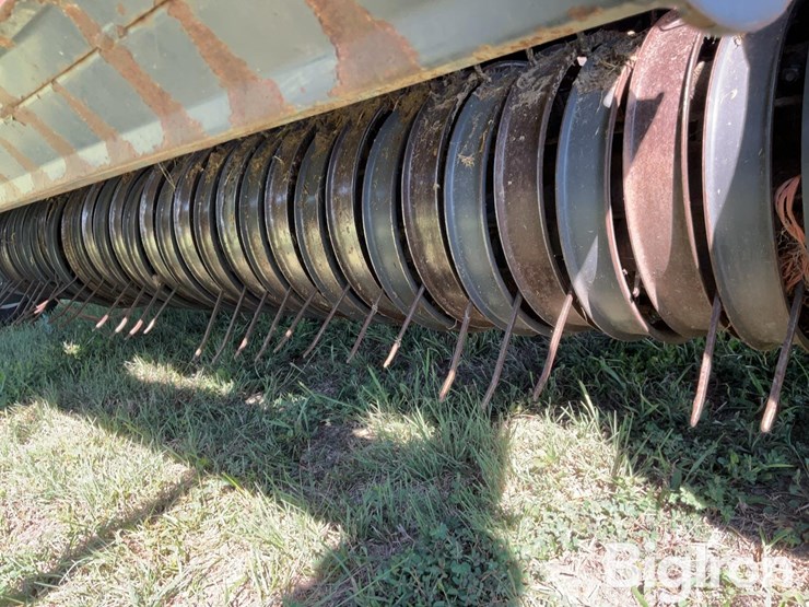 2014-massey-ferguson-2270-image-18