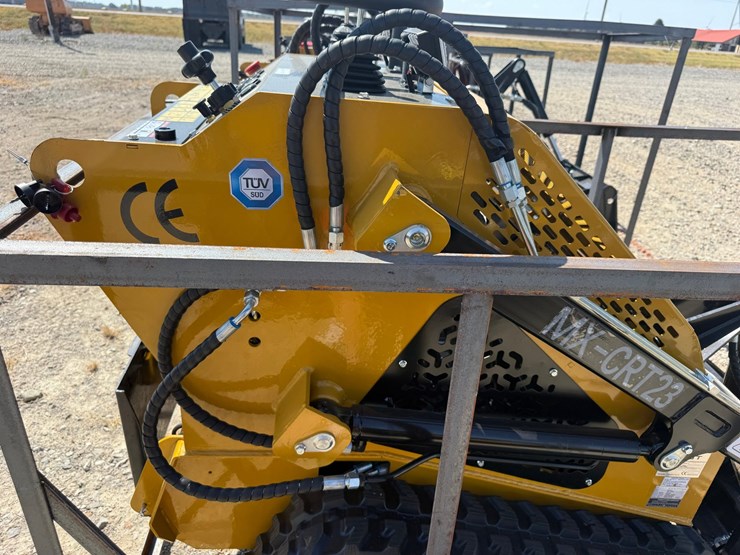 #83-•-unused-2026-agt-mx-crt23-stand-on-tracked-loader-mxcrt232026j00585-inv#4564-image-15