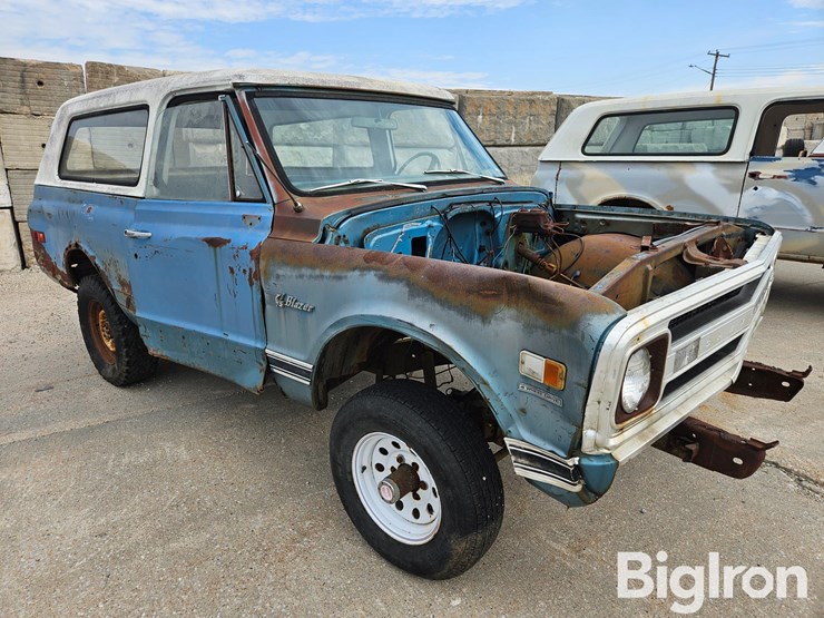 1970-chevrolet-k5-image-3