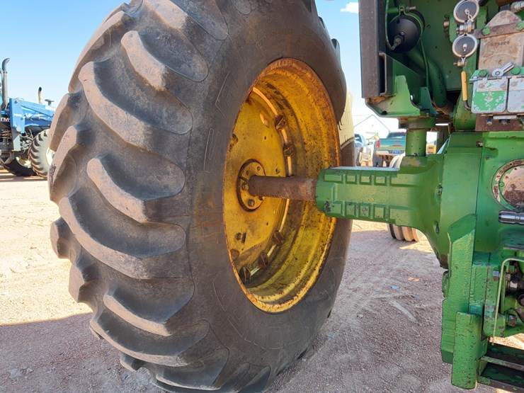 john-deere-4440-image-10