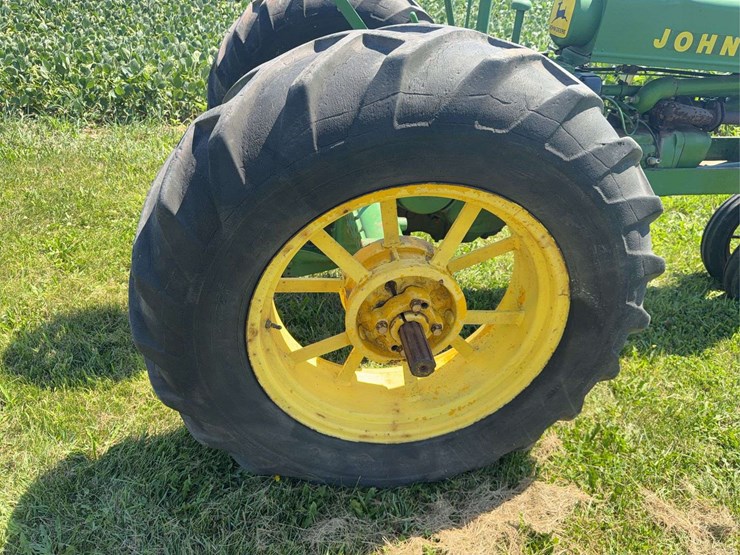 john-deere-b-image-15