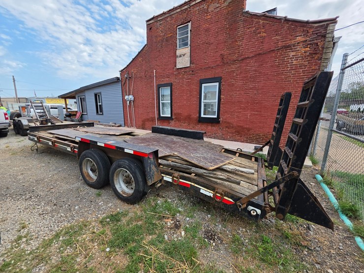#25423-•-2013-21ft-equipment-trailer-image-3