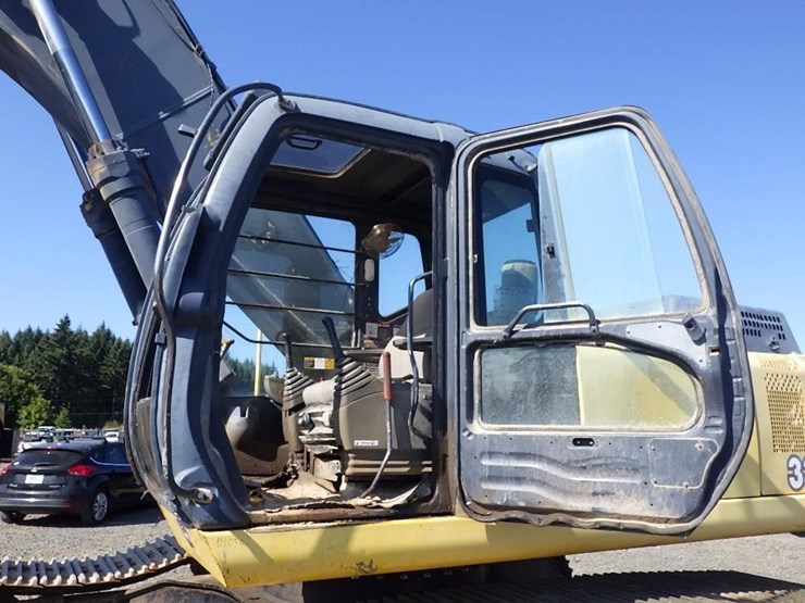 deere-330c-lc-image-40