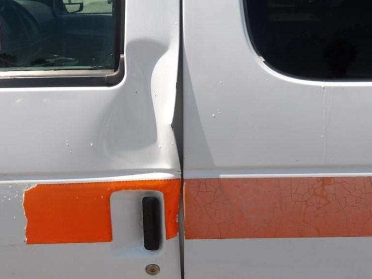 2006-ford-e350-image-6
