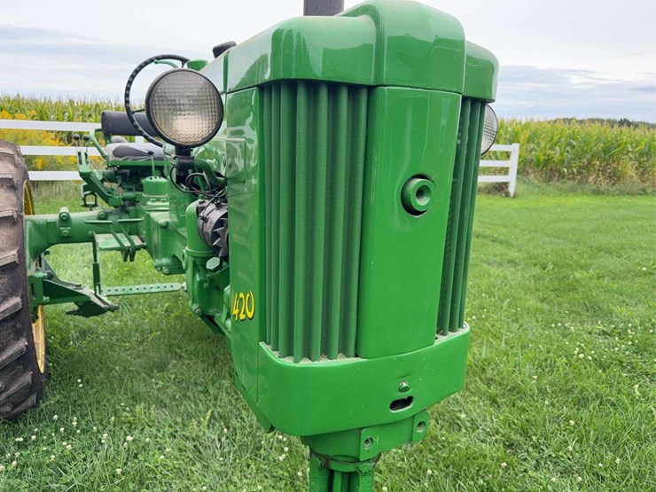 john-deere-420-image-12